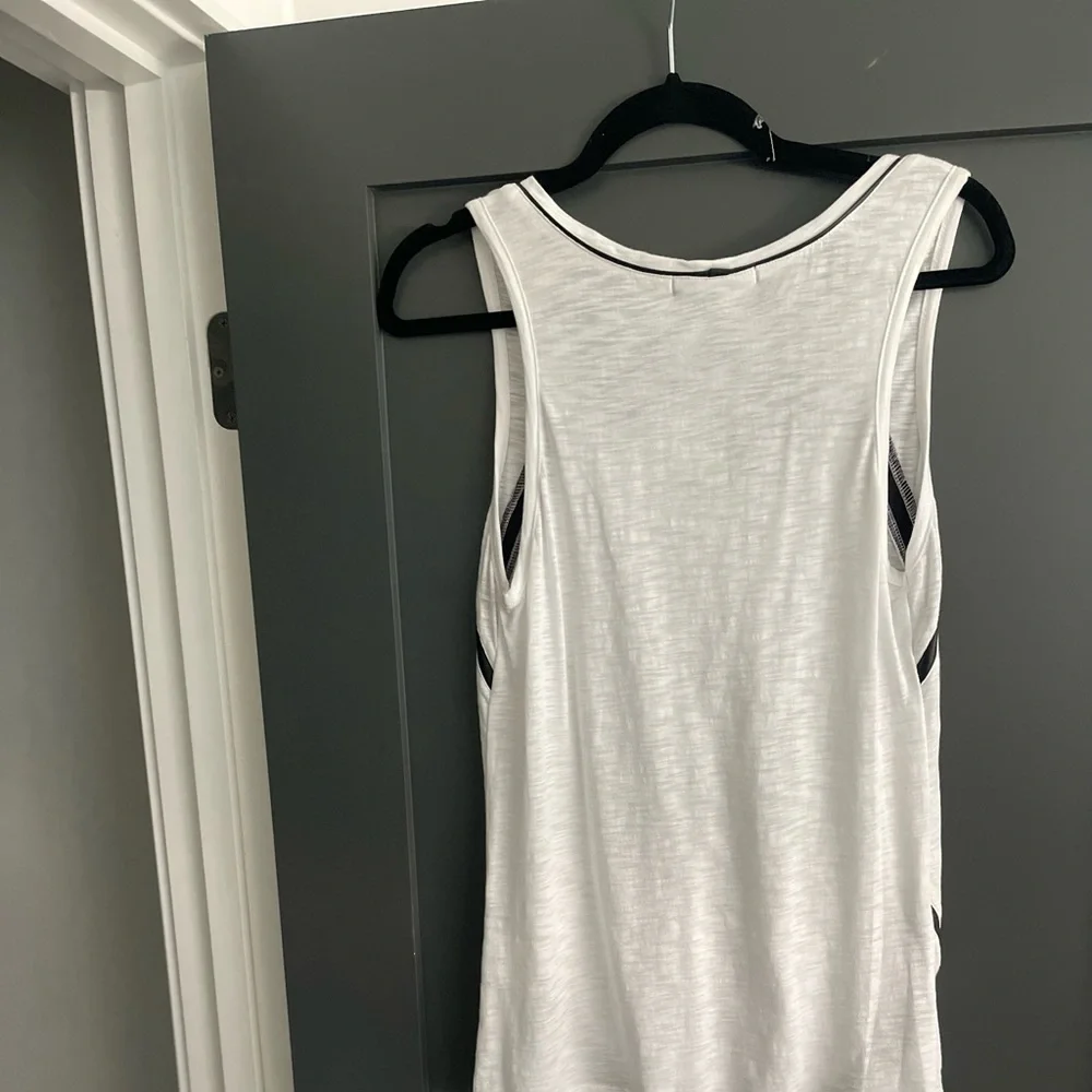 Sam Edelman Black Women's Medium Seamed Scoop-Neck Tank - Picture 6 of 6